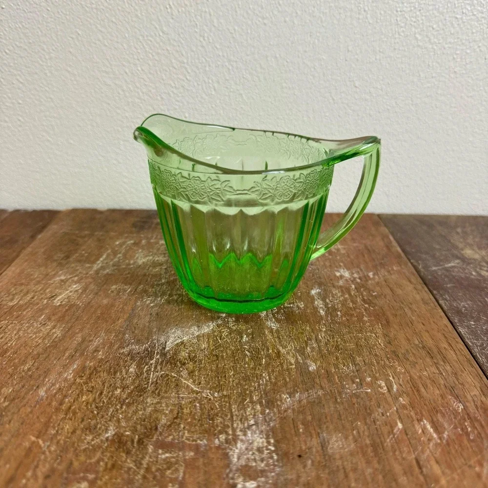 Jeanette Glass Co Depression Era Floral Pattern green vaseline uranium creamer‎